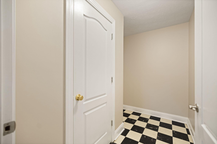 Listing Image 57