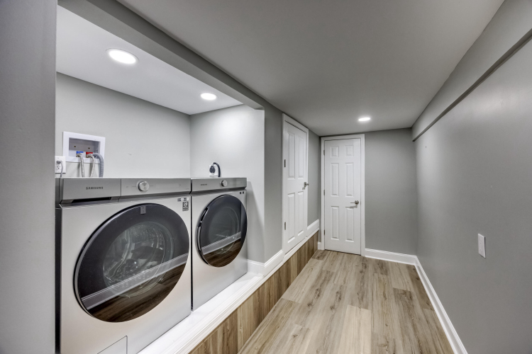 Listing Image 55