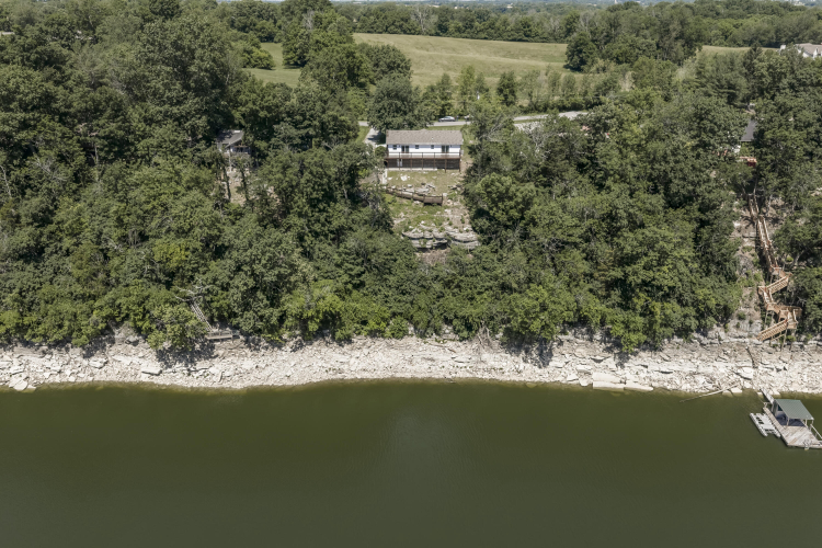 Listing Image 76