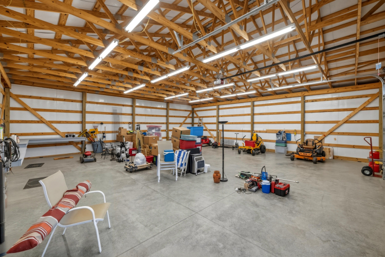 Listing Image 41