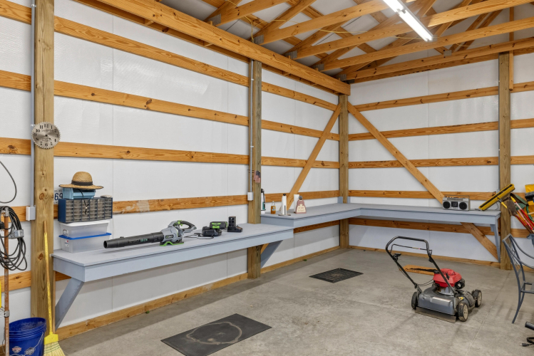 Listing Image 42