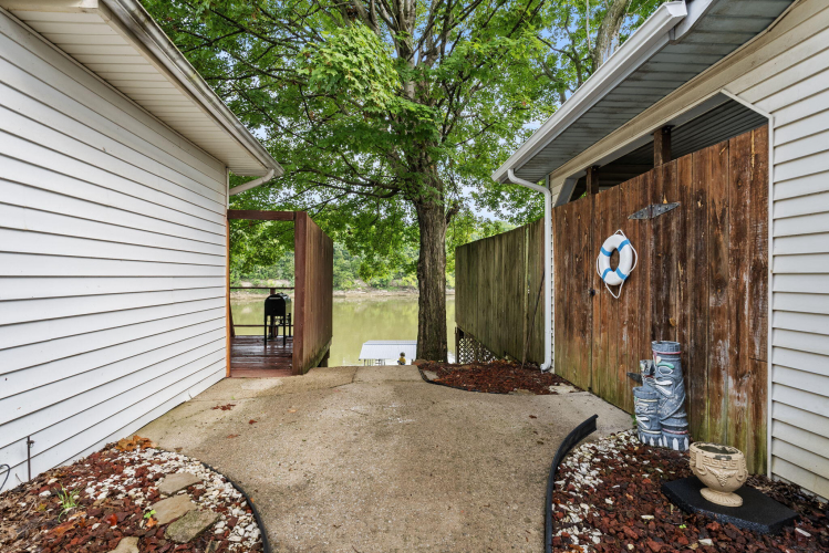 Listing Image 30