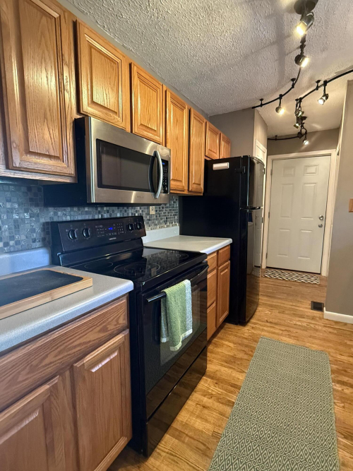 Listing Image 14