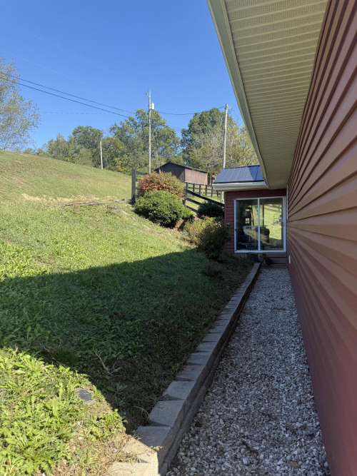 Listing Image 38