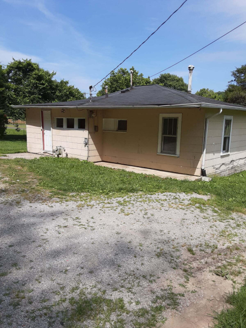 Listing Image 11