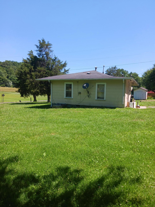 Listing Image 8