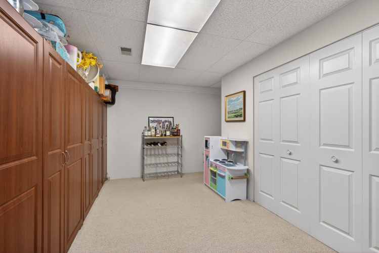 Listing Image 33