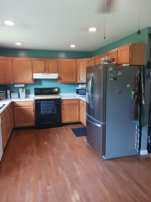 Listing Image 6