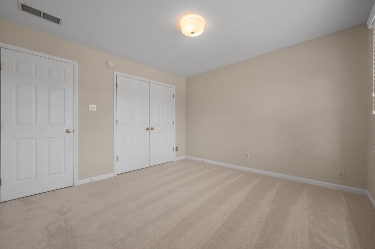 Listing Image 53