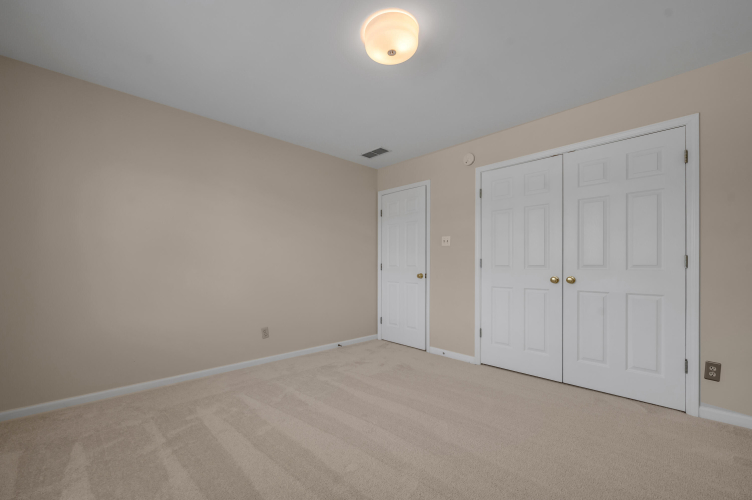 Listing Image 54