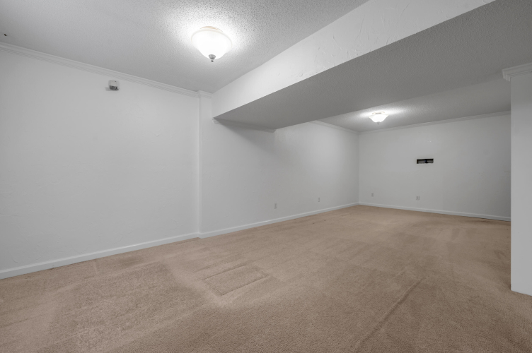 Listing Image 59