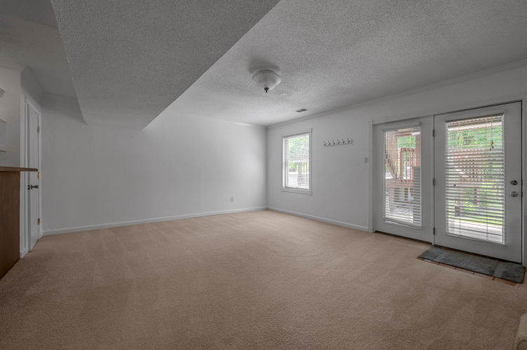 Listing Image 63