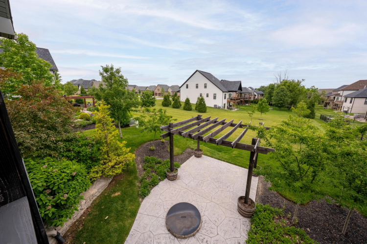Listing Image 96