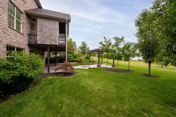 Listing Image 100
