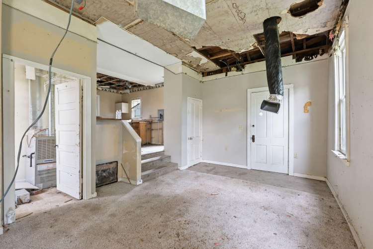 Listing Image 42
