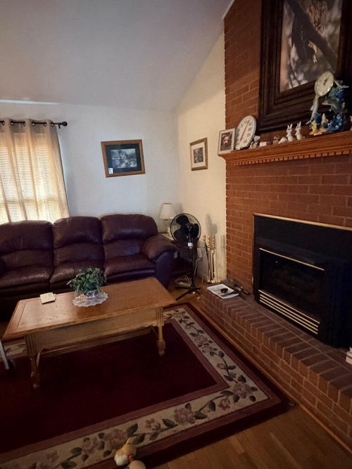 Listing Image 27