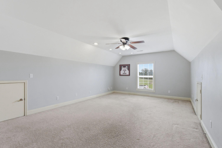 Listing Image 38
