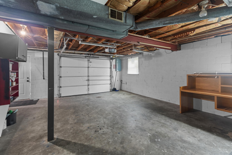Listing Image 20