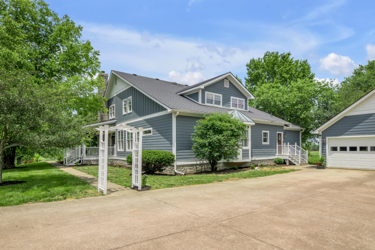 Listing Image 129