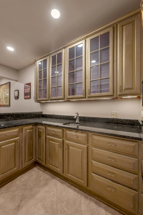 Listing Image 82