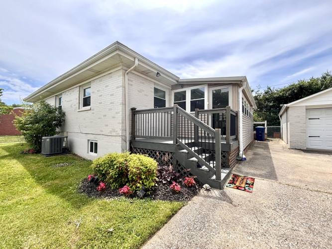 Listing Image 50