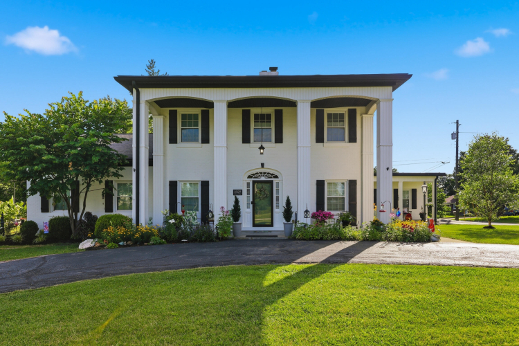 Listing Image 104