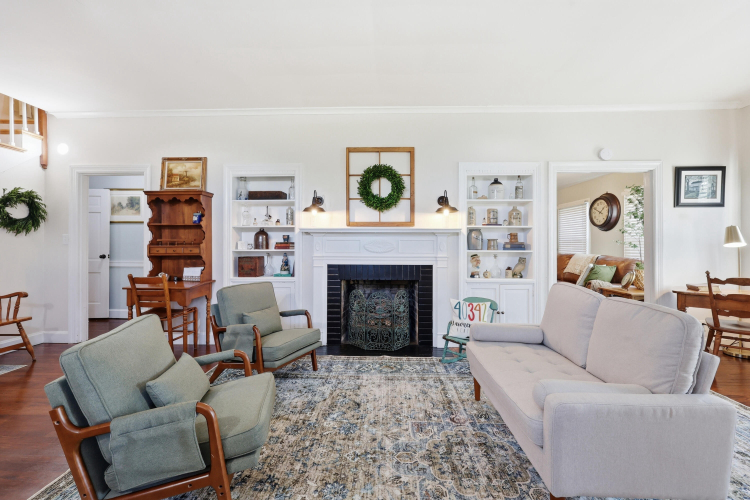 Listing Image 14