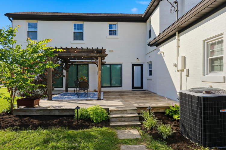 Listing Image 145