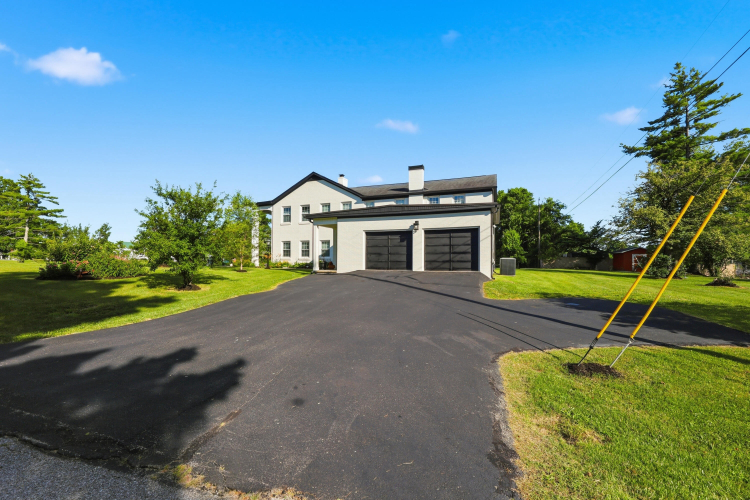 Listing Image 149