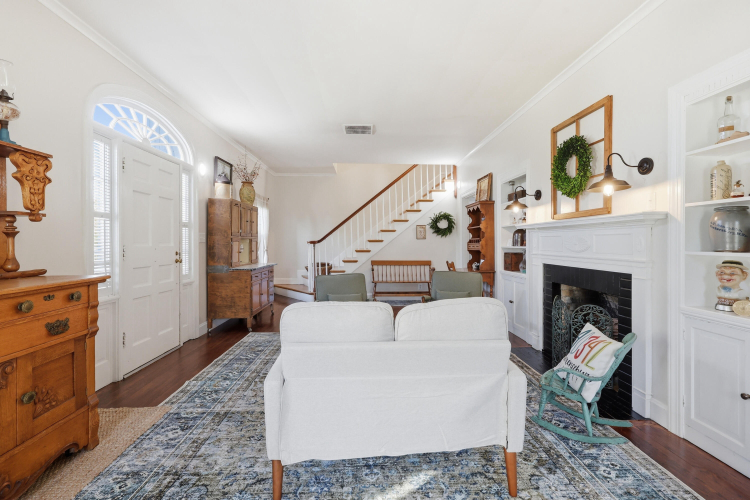 Listing Image 17