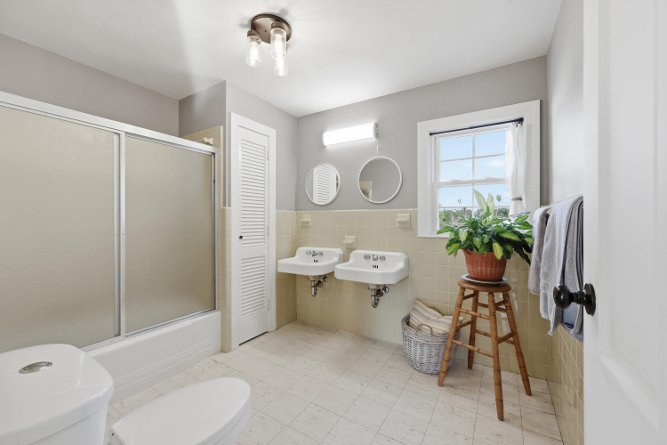 Listing Image 87