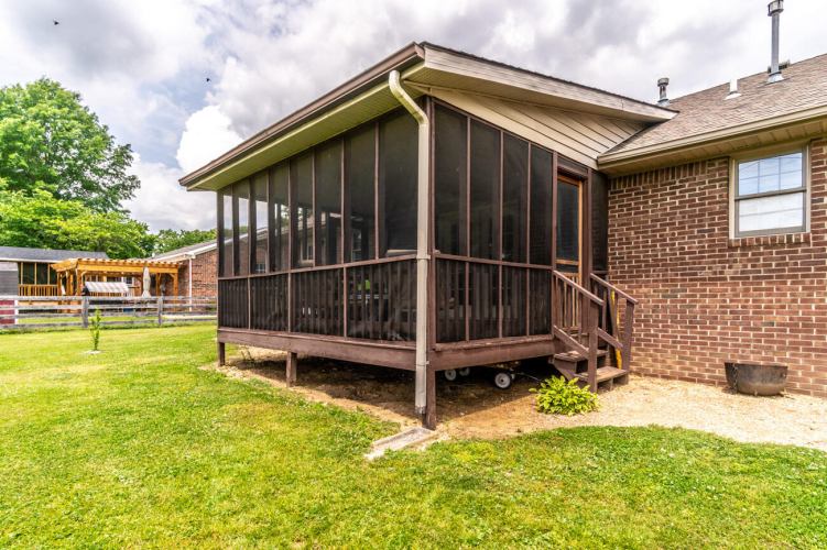 Listing Image 5