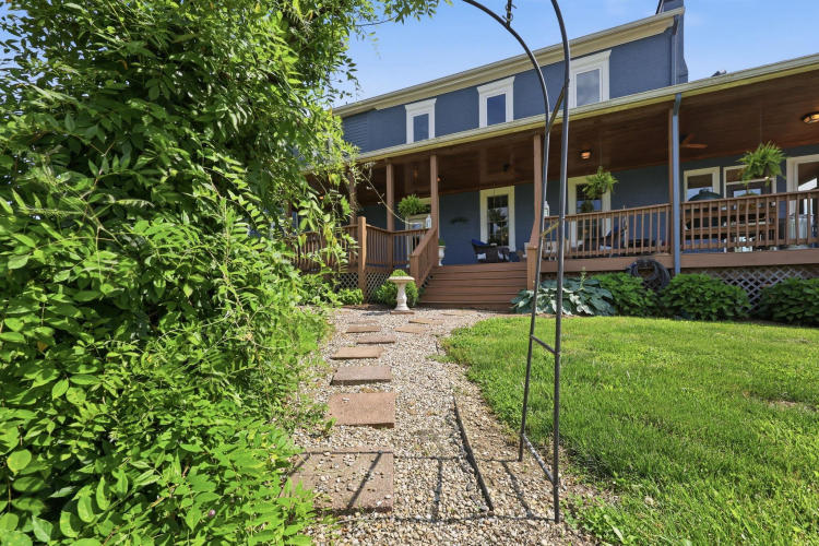 Listing Image 17