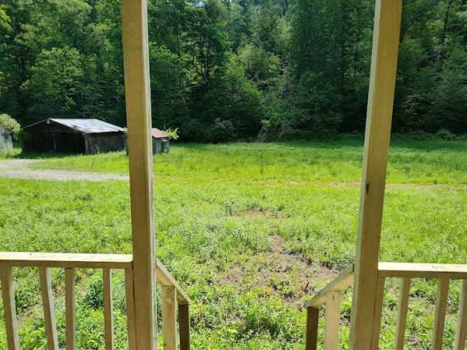 Listing Image 12