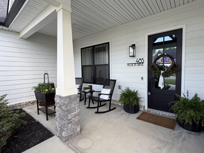 Listing Image 5