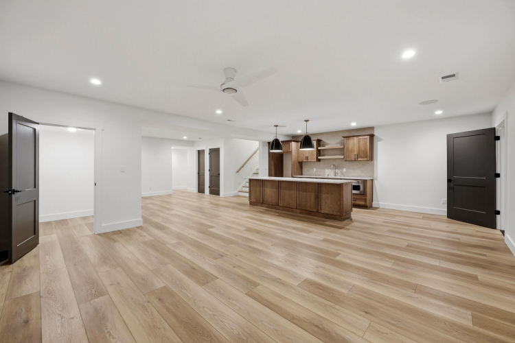 Listing Image 56