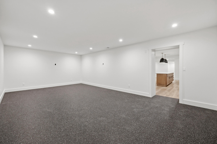 Listing Image 61