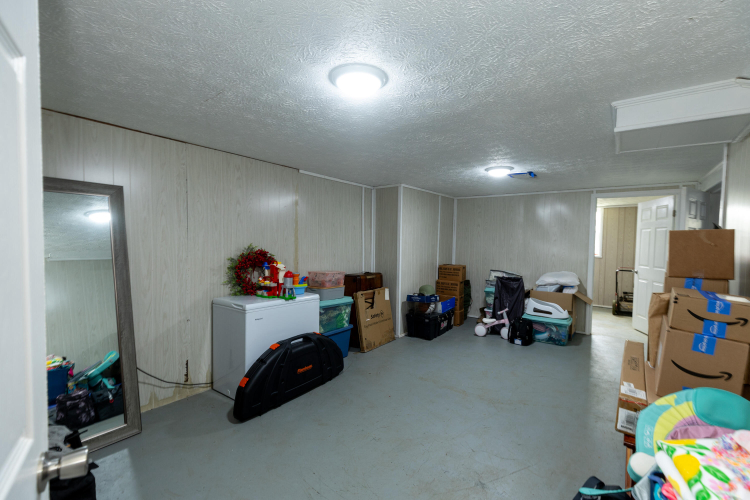 Listing Image 38