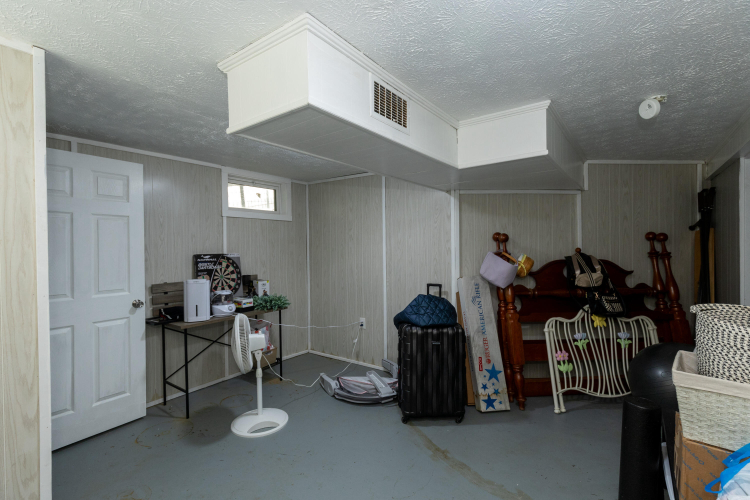Listing Image 39