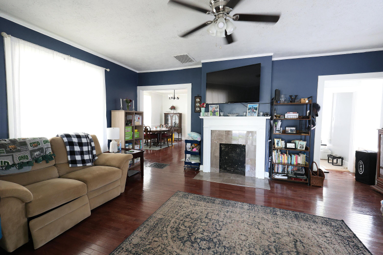 Listing Image 13