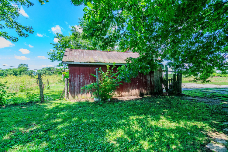 Listing Image 11