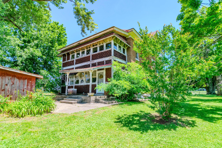 Listing Image 10