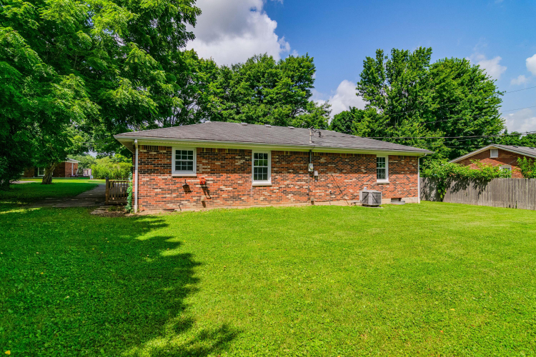 Listing Image 32