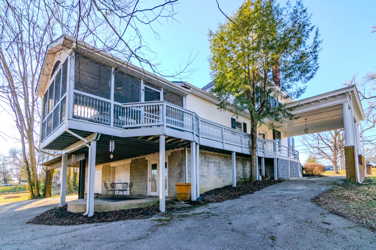 Listing Image 9