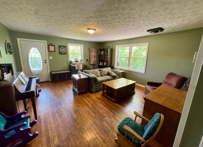 Listing Image 13