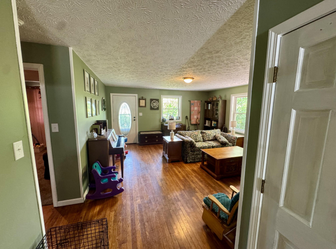 Listing Image 14