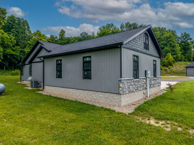 Listing Image 41