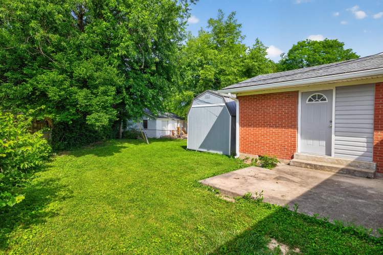 Listing Image 17