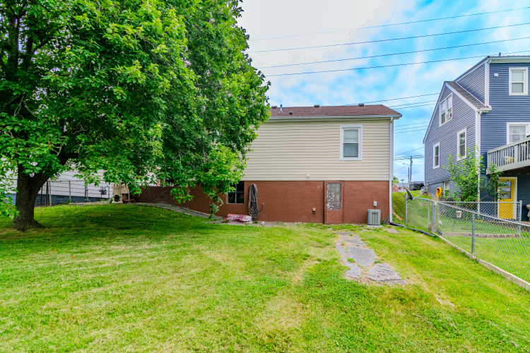 Listing Image 23