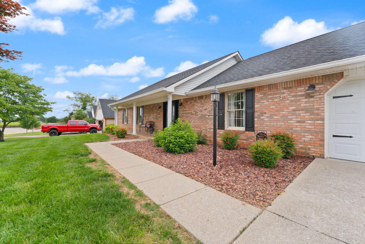 Listing Image 102